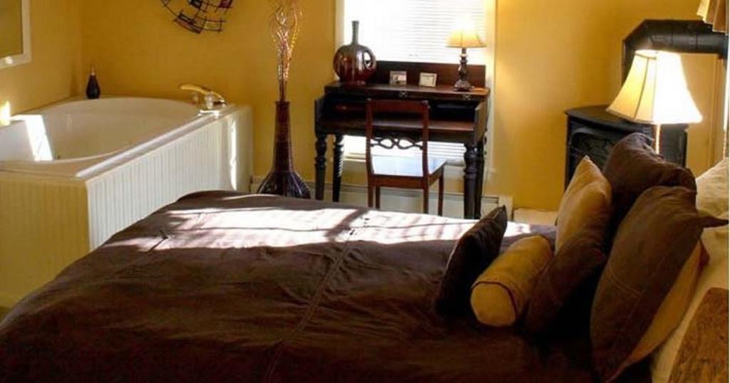 Munro House Bed And Breakfast Jonesville Værelse billede