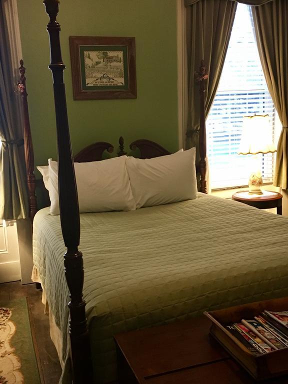 Munro House Bed And Breakfast Jonesville Eksteriør billede
